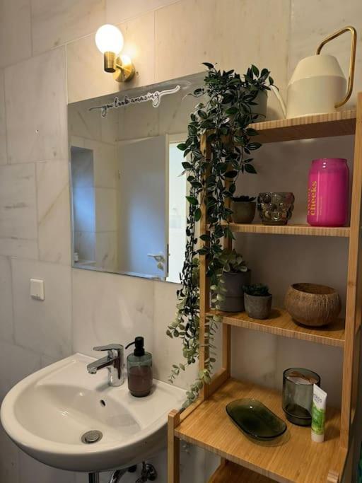 2 Raum City-Apartment 5Min Zum Hbf Grupello-2 Düsseldorf Eksteriør bilde
